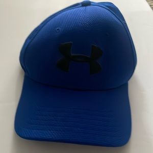 Men’s underarmour flex fit hat md/lg